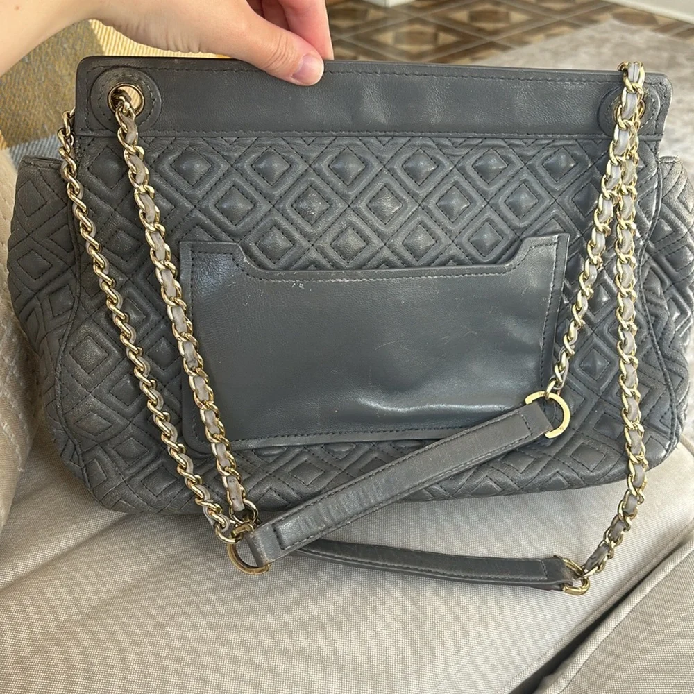 Tory Burch Quilted Chain-Handle Shoulder Bag in Gray with Gold Hardware - Picture 3 of 11